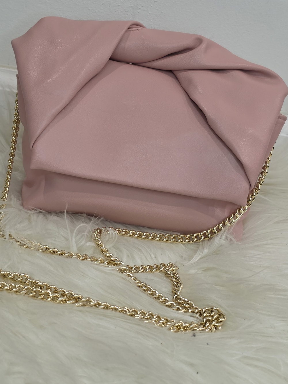 Billini hand bag with chain-link shoulder strap